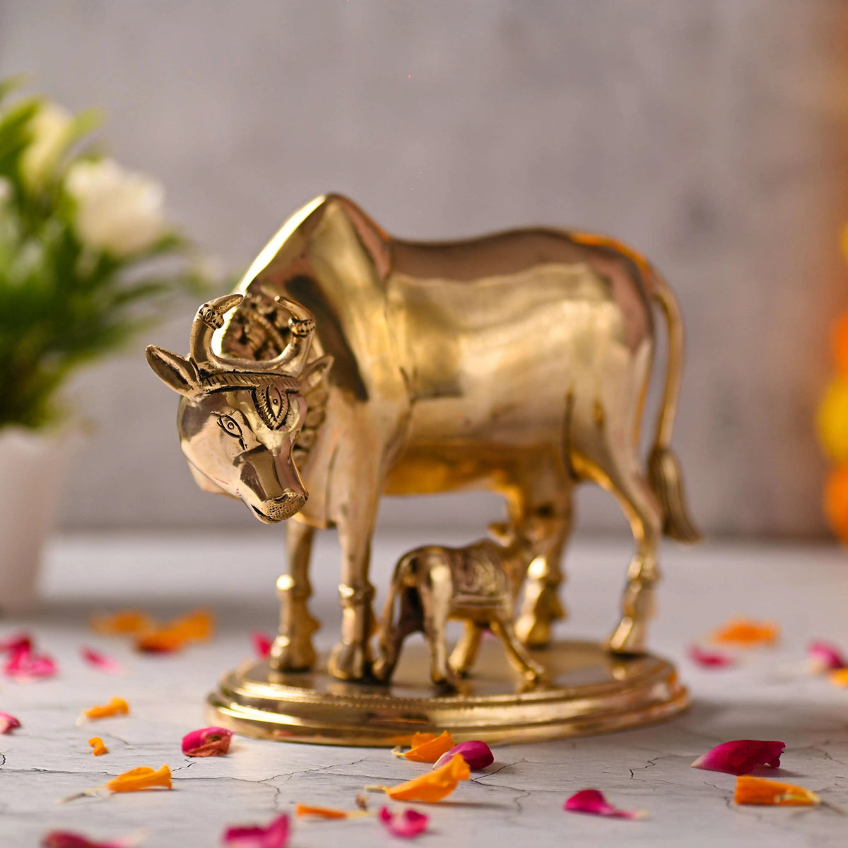 Brass Kamdhenu Cow With Calf Idol (6.5 Inch) Vedansh Craft
