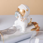 White Astronaut Diver Glass Vase Nestasia