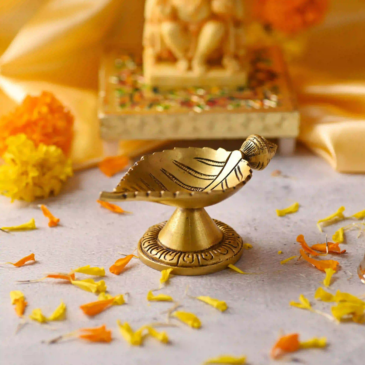 Brass Elegant Leaf Petal Diya (2.5 Inch) Vedansh Craft