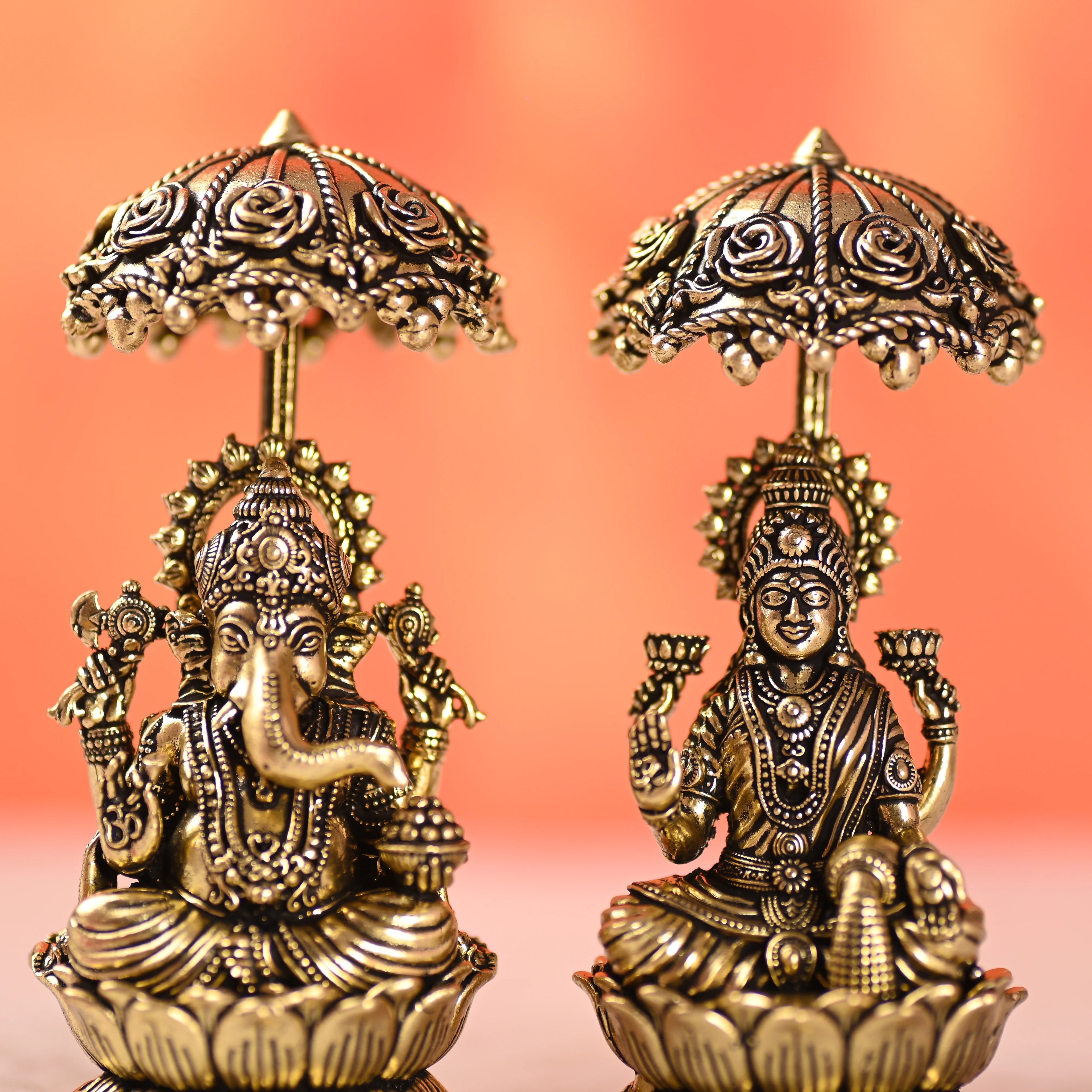 Brass Sitting On Lotus Ganesha And Lakshmi Lightweight Idols Set With Umbrella (4.5 Inch) Vedansh Craft