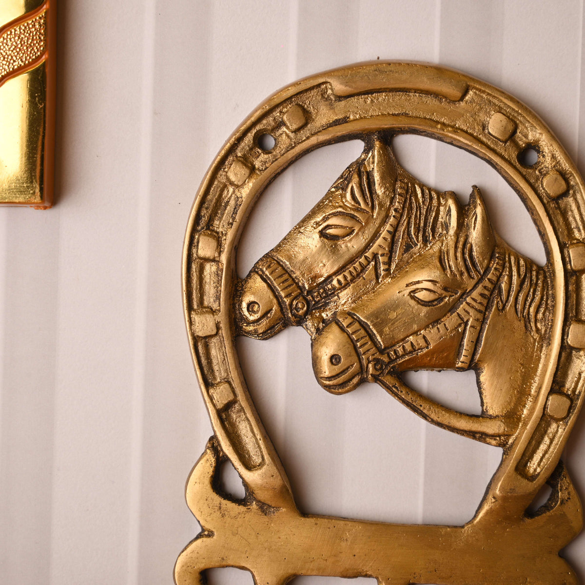 Brass Horse Face Design Hanger – Elegant Handcrafted Wall Decor (5.9 Inch) Vedansh Craft