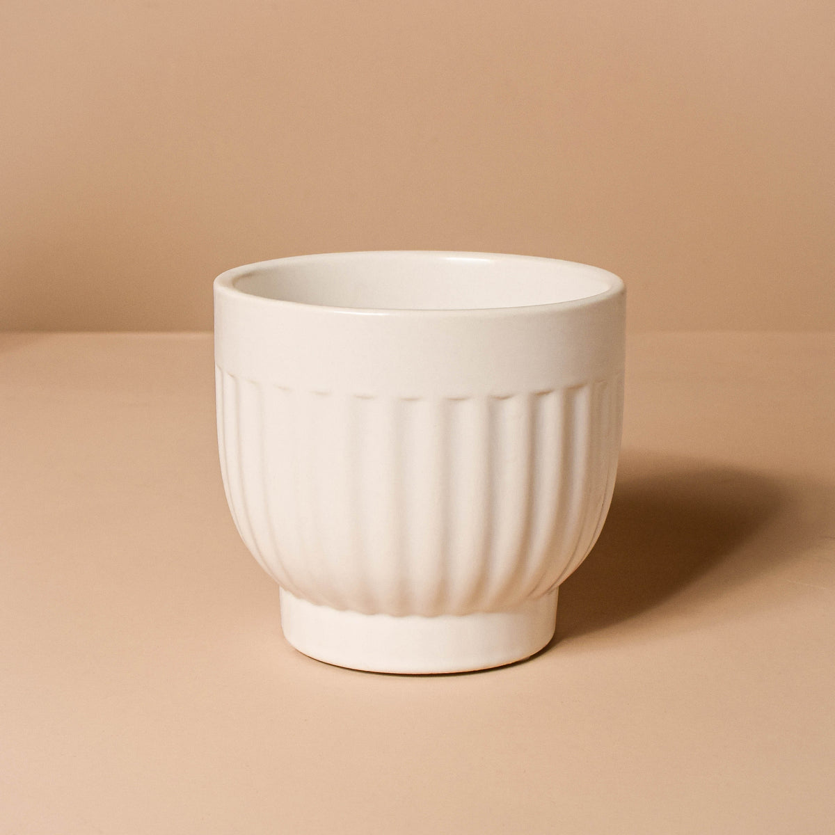 White Ribbed Vase Nestasia