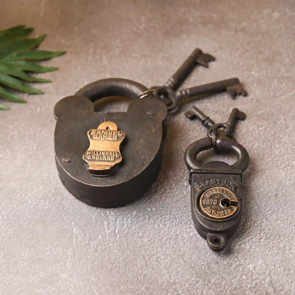 Iron Door Lock With Two Keys Vedansh Craft
