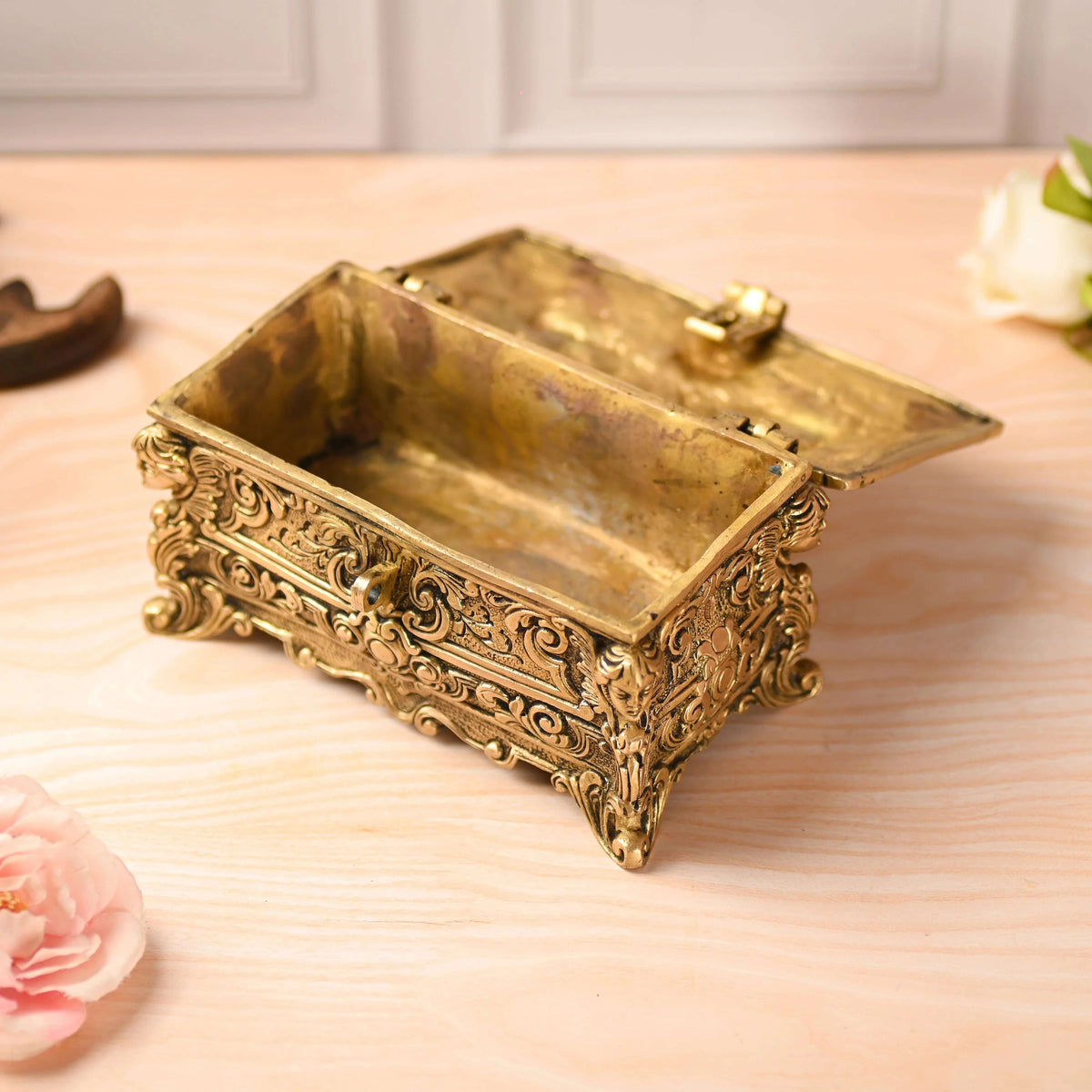 Brass Jewellery Box (4.5 Inch) Vedansh Craft