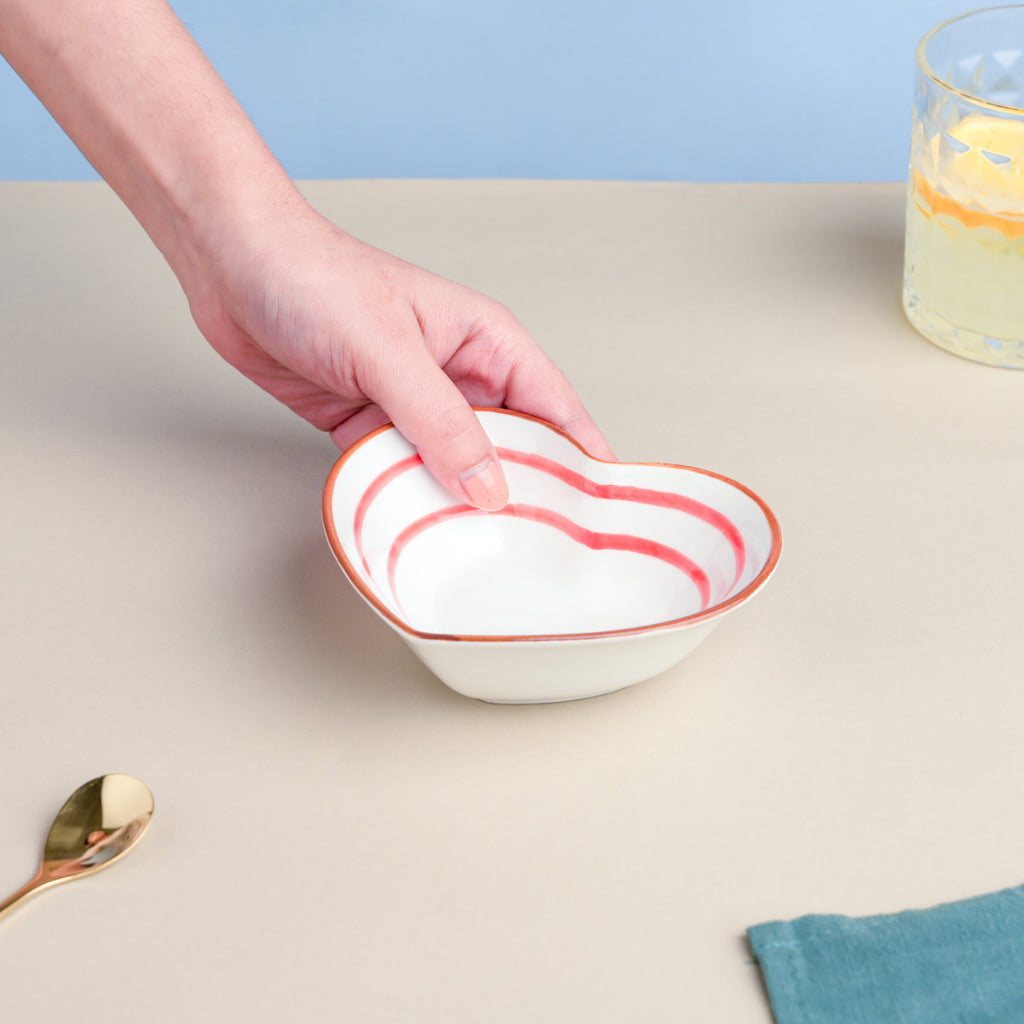 Red Illusion Heart Snack Bowl Nestasia