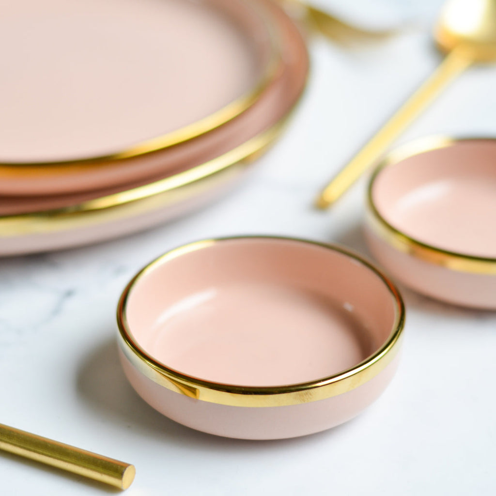 VERA Pink Plates Nestasia