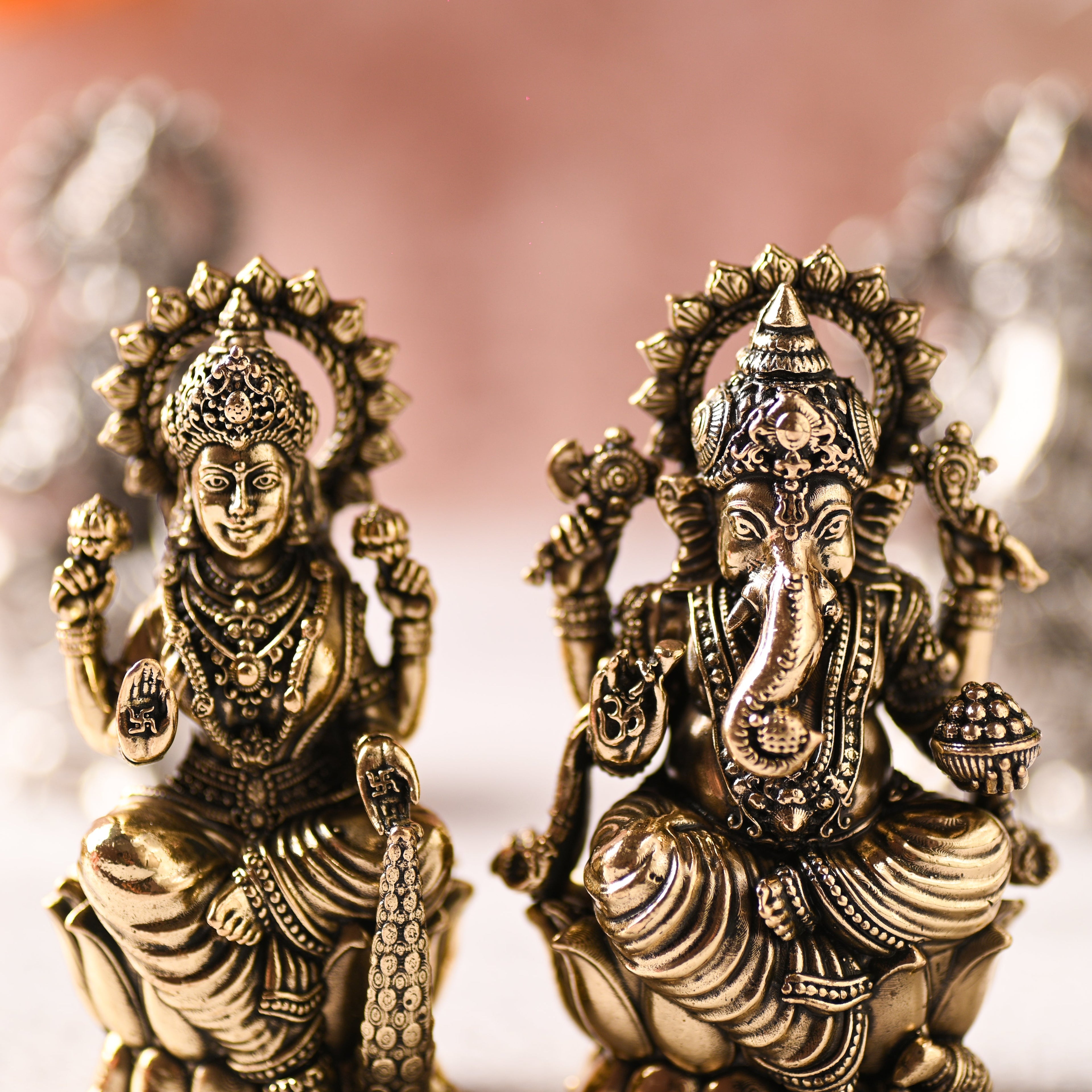 Brass Superfine Lotus Sitting Ganesha & Lakshmi Lightweight Idol (3.5 Inch) Vedansh Craft