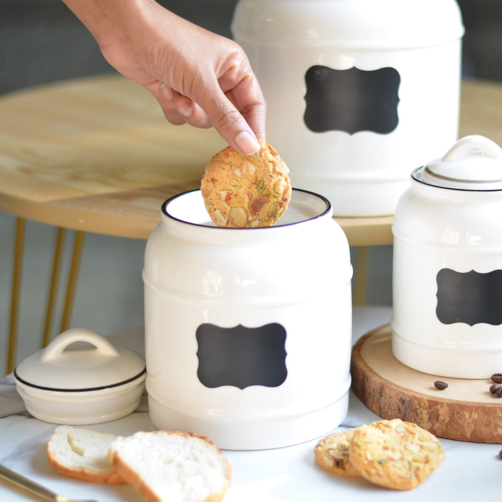 Airtight Jars Black Nestasia