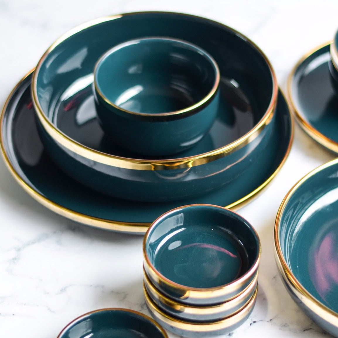 VERA Blue Bowls Nestasia
