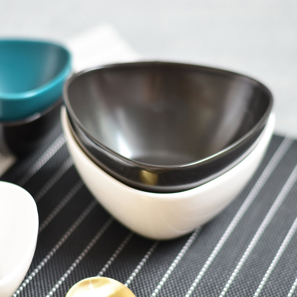 Triangular Bowl Large 500 ml Nestasia