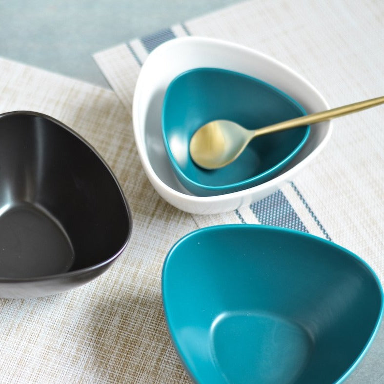 Triangular Bowl Large 500 ml Nestasia