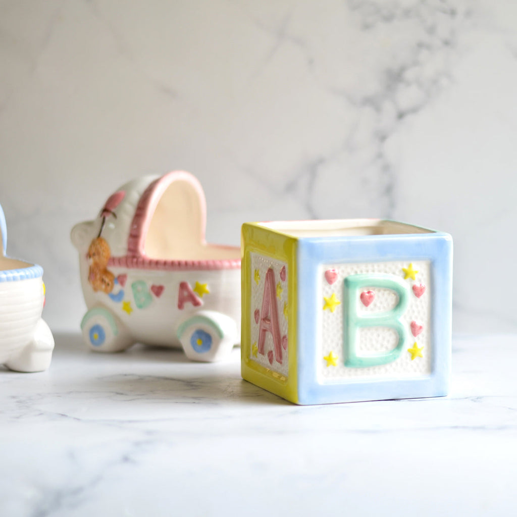 Alphabet Box Nestasia