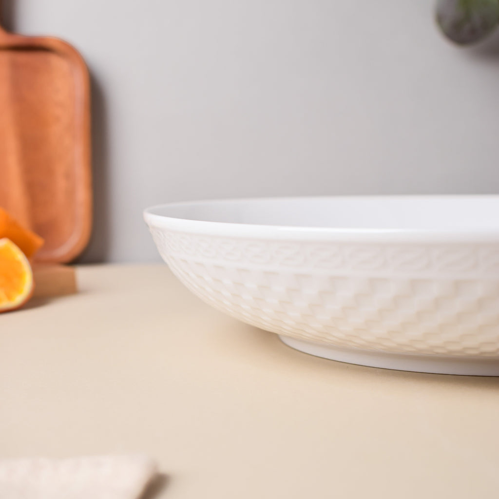 Riona Textured Ceramic Deep Dish White 9 Inch Nestasia