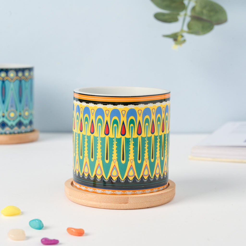 Beaming Green Ceramic Planter With Coaster Nestasia