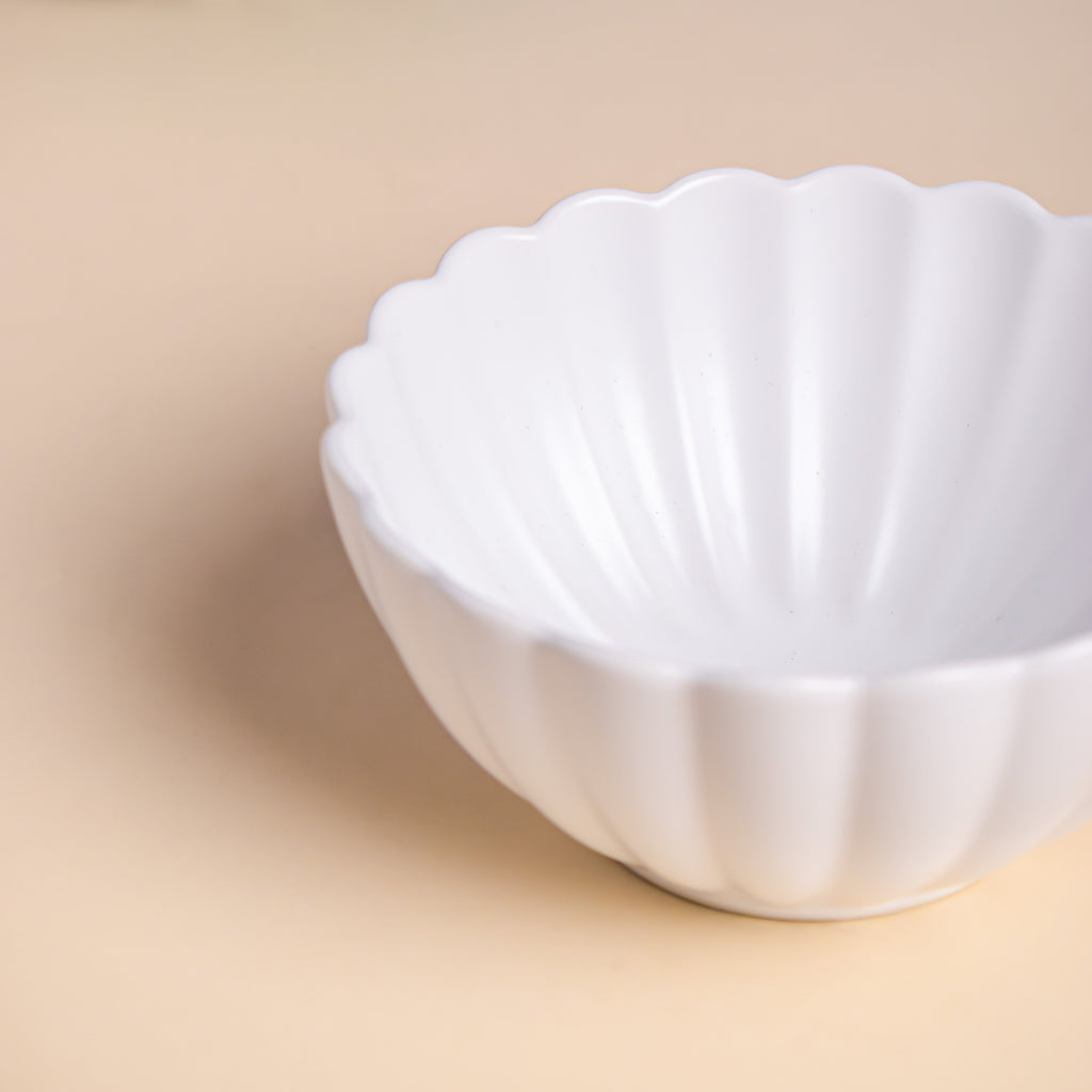 Snow White Scallop Snack Bowl 250 ml Nestasia