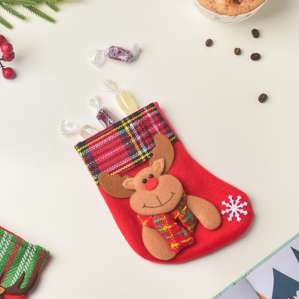 Checkered Red Christmas Stocking For Gifts 6 Inch Nestasia