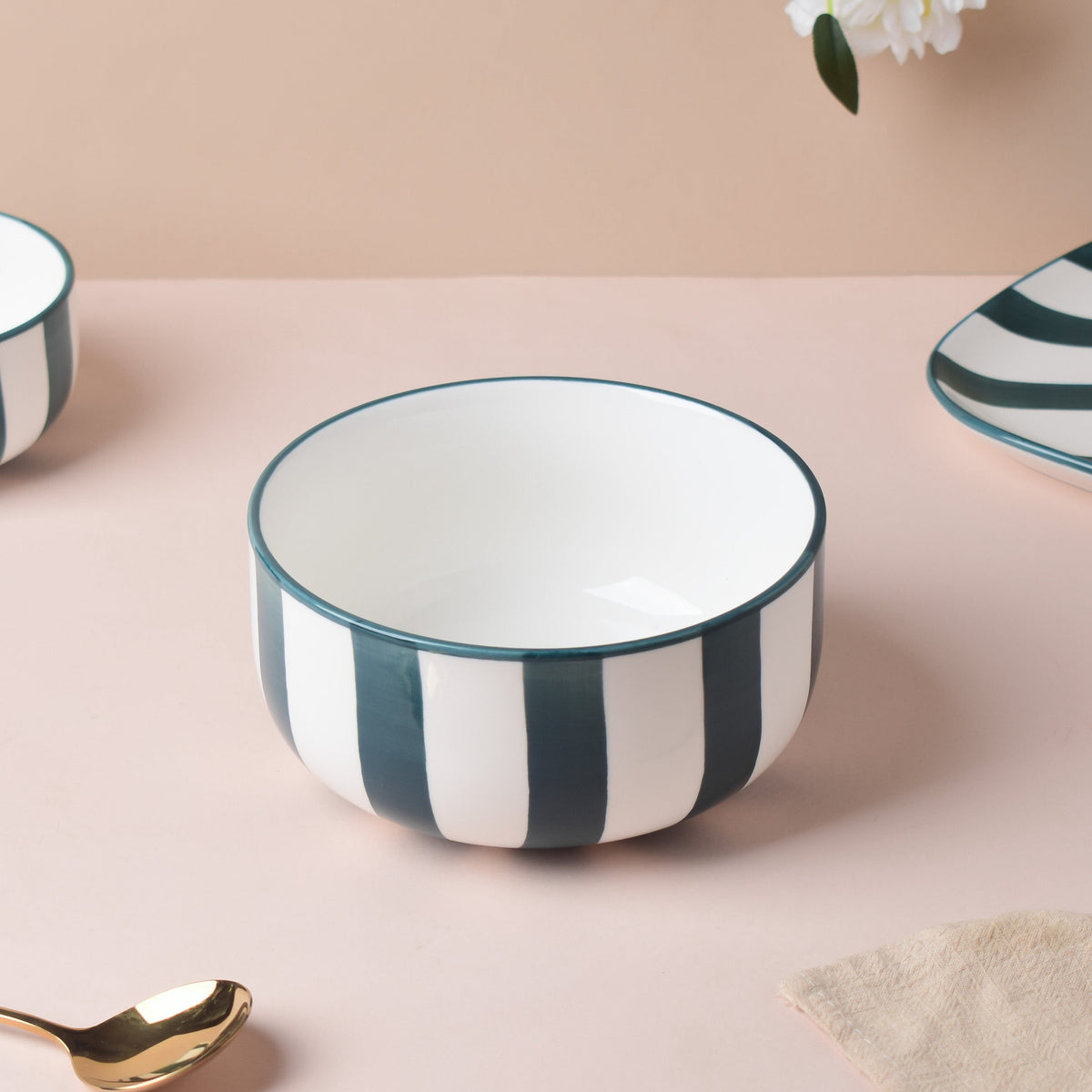 Sailor Striped Green Serving Bowl Nestasia