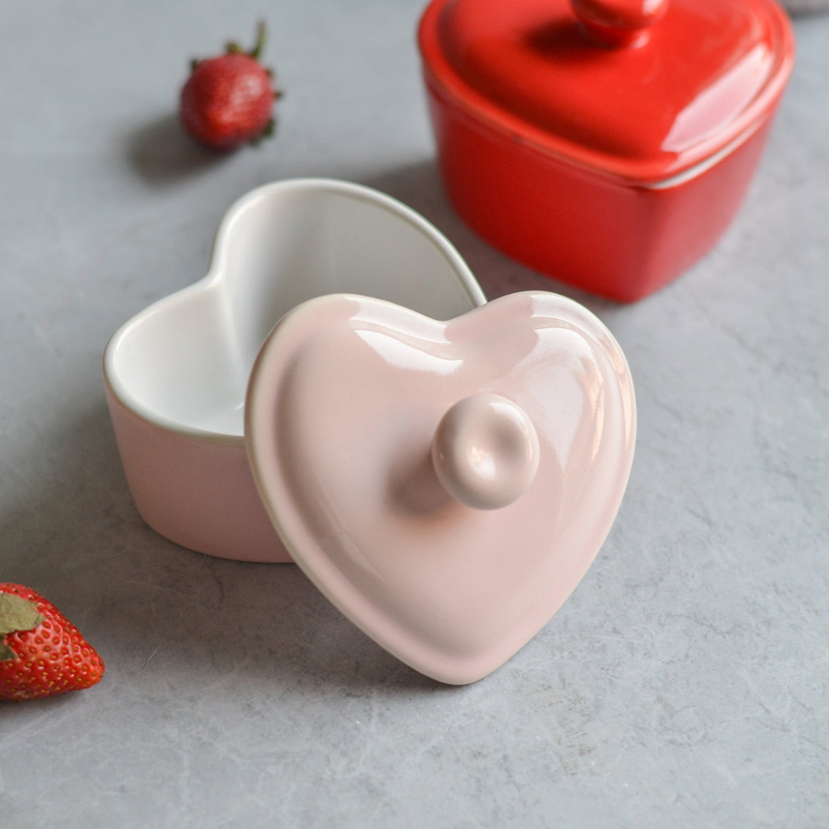 Heart Bowl With Lid Nestasia