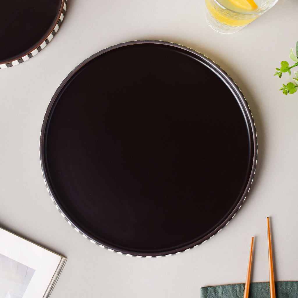Monochrome Black And White Dinner Plate 9.5 Inch Nestasia