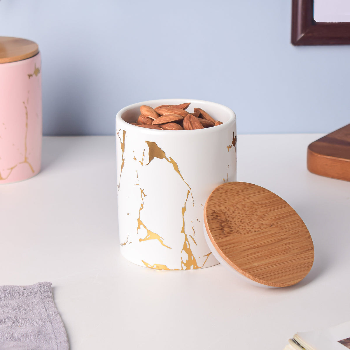 Auric Marble White Jar with Lid Nestasia