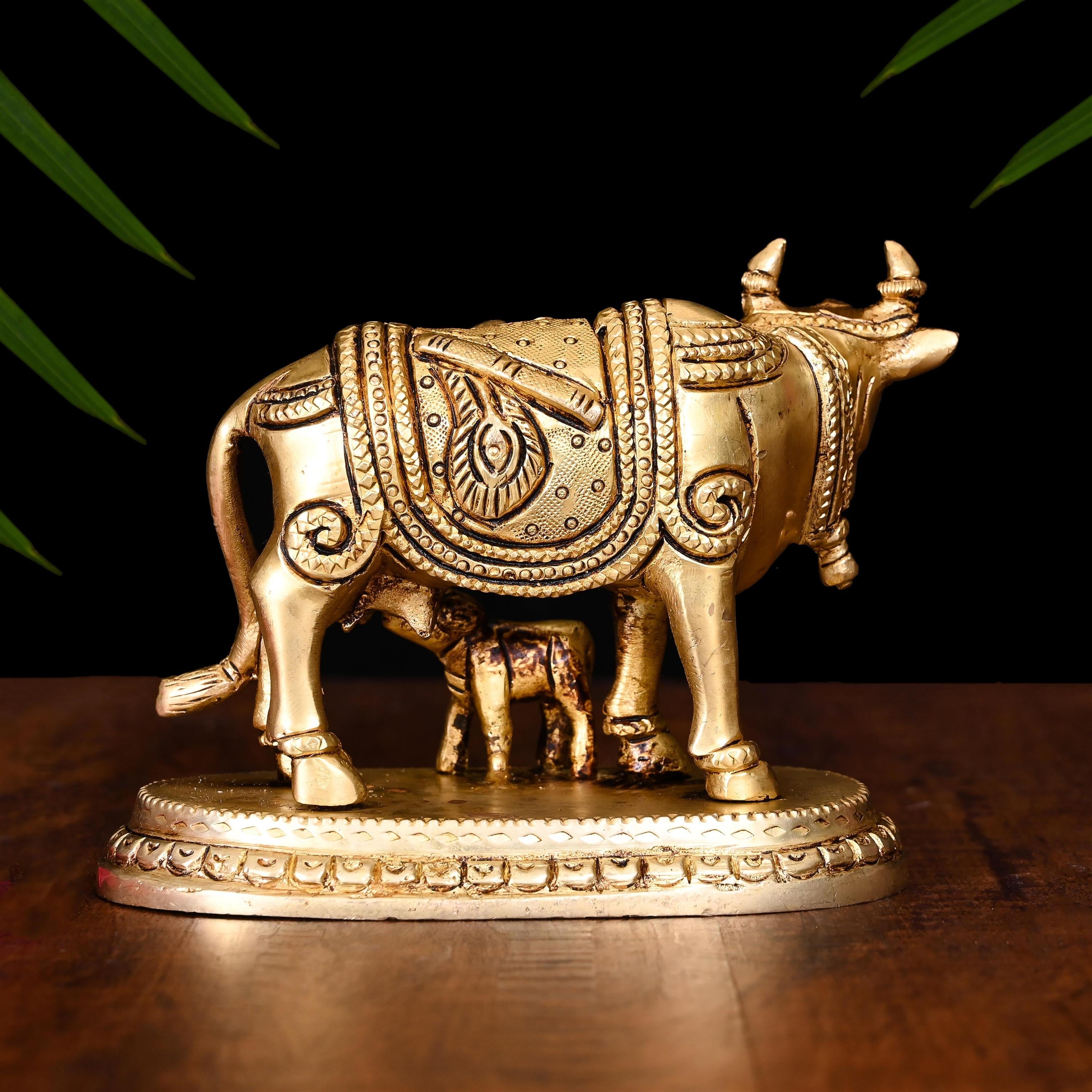 Brass Kamdhenu Cow With Calf Idol (3.5 Inch) Vedansh Craft