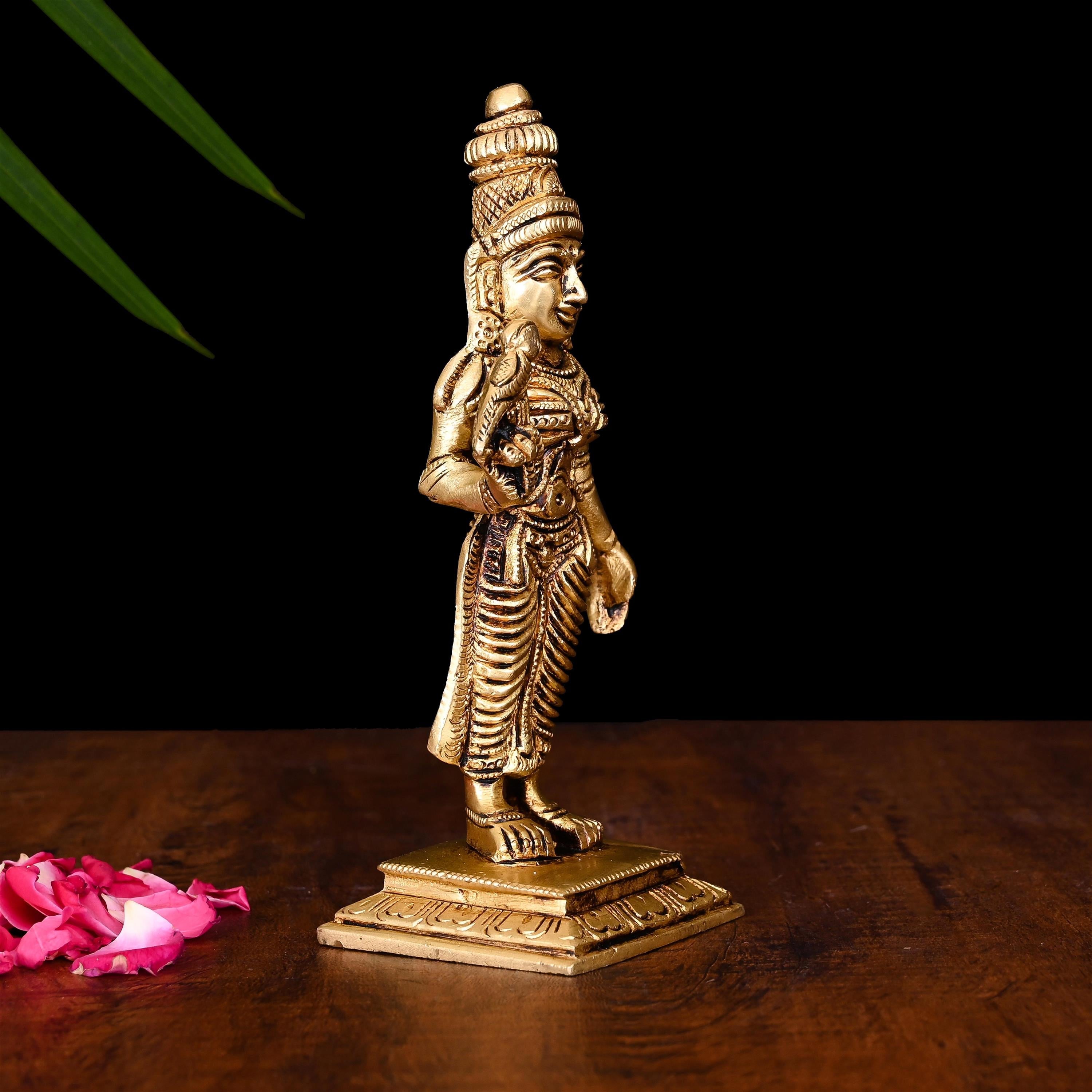 Brass Madurai Meenakshi Devi Idol (6.5 Inch) Vedansh Craft
