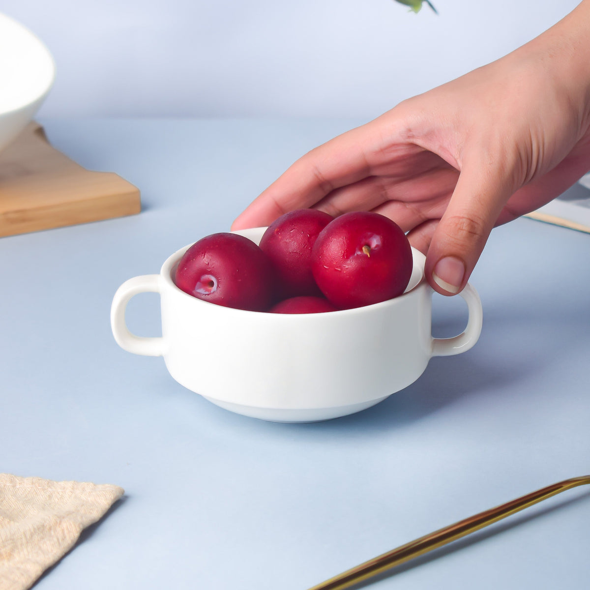 Classic Pearly White Soup Bowl With Handles 200 ml Nestasia