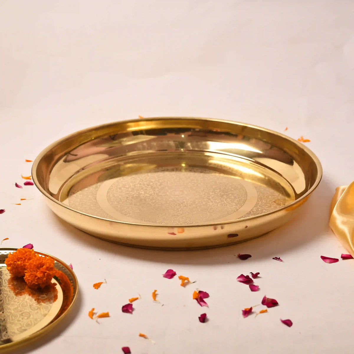 Brass Handcrafted Parat – Traditional Indian Brassware for Elegant Serving (23 Inch) Vedansh Craft