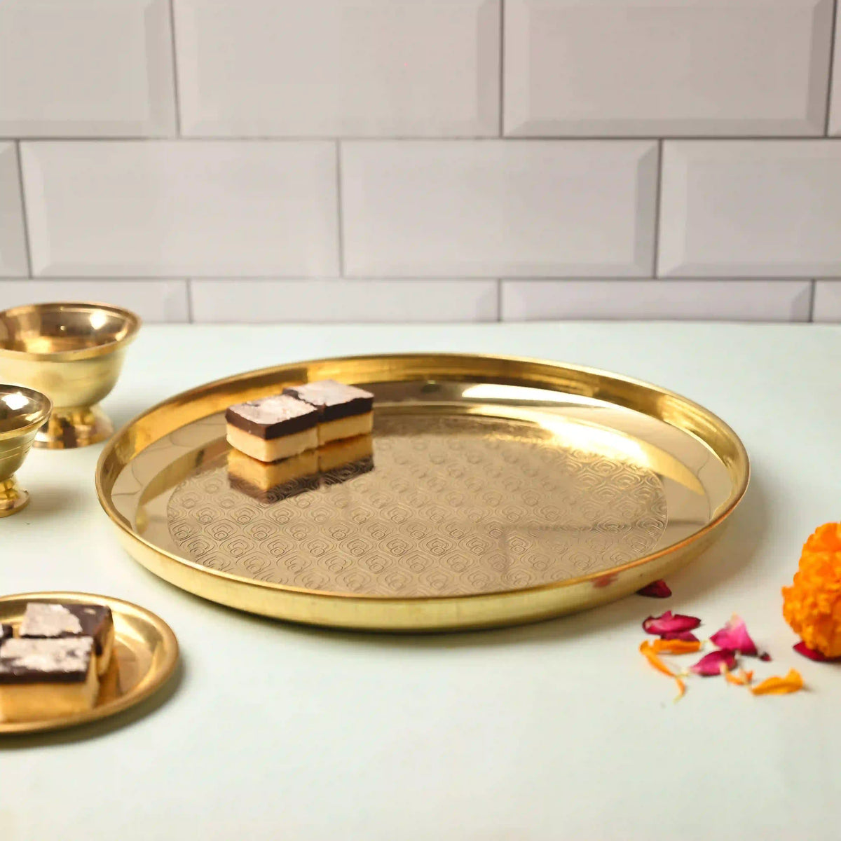 Brass Handcrafted Thali – Traditional Indian Brassware for Dining Elegance (11.7 Inch) Vedansh Craft
