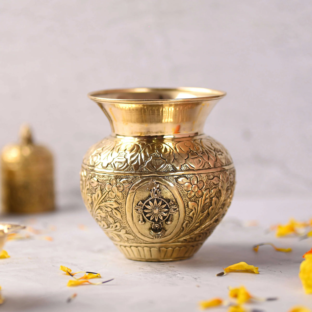 Brass Shankh Chakra Namaha Kodam / Kalash Vedansh Craft