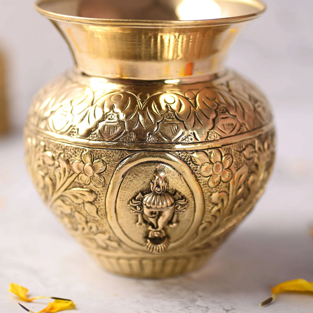 Brass Shankh Chakra Namaha Kodam / Kalash Vedansh Craft