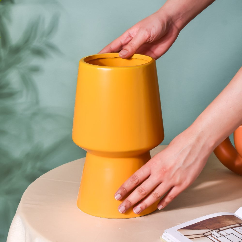 Aureolin Ceramic Matte Vase Yellow Nestasia