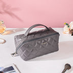 Makeup Pouch Large Capacity Quilted Grey Nestasia