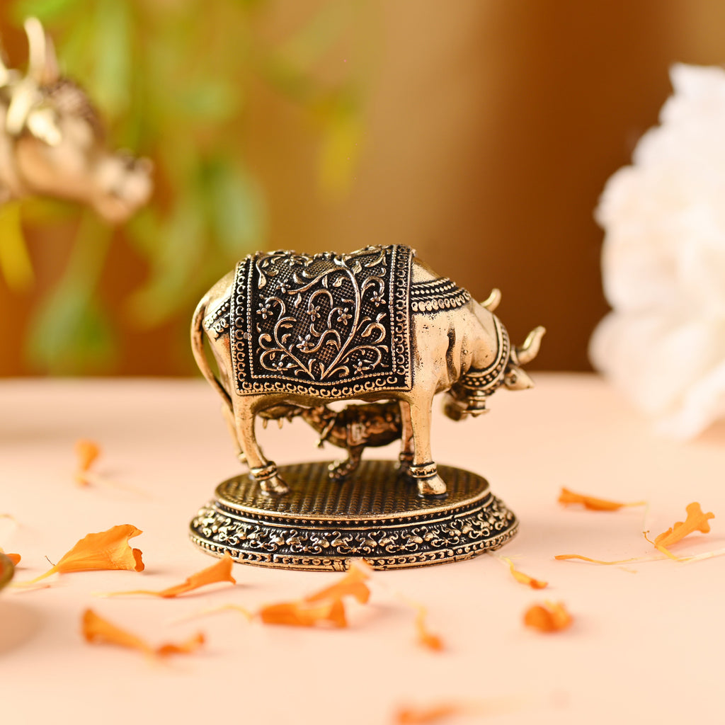 Brass Silver Plated Kamdhenu Cow With Calf Lightweight Idol (2 Inch) Vedansh Craft