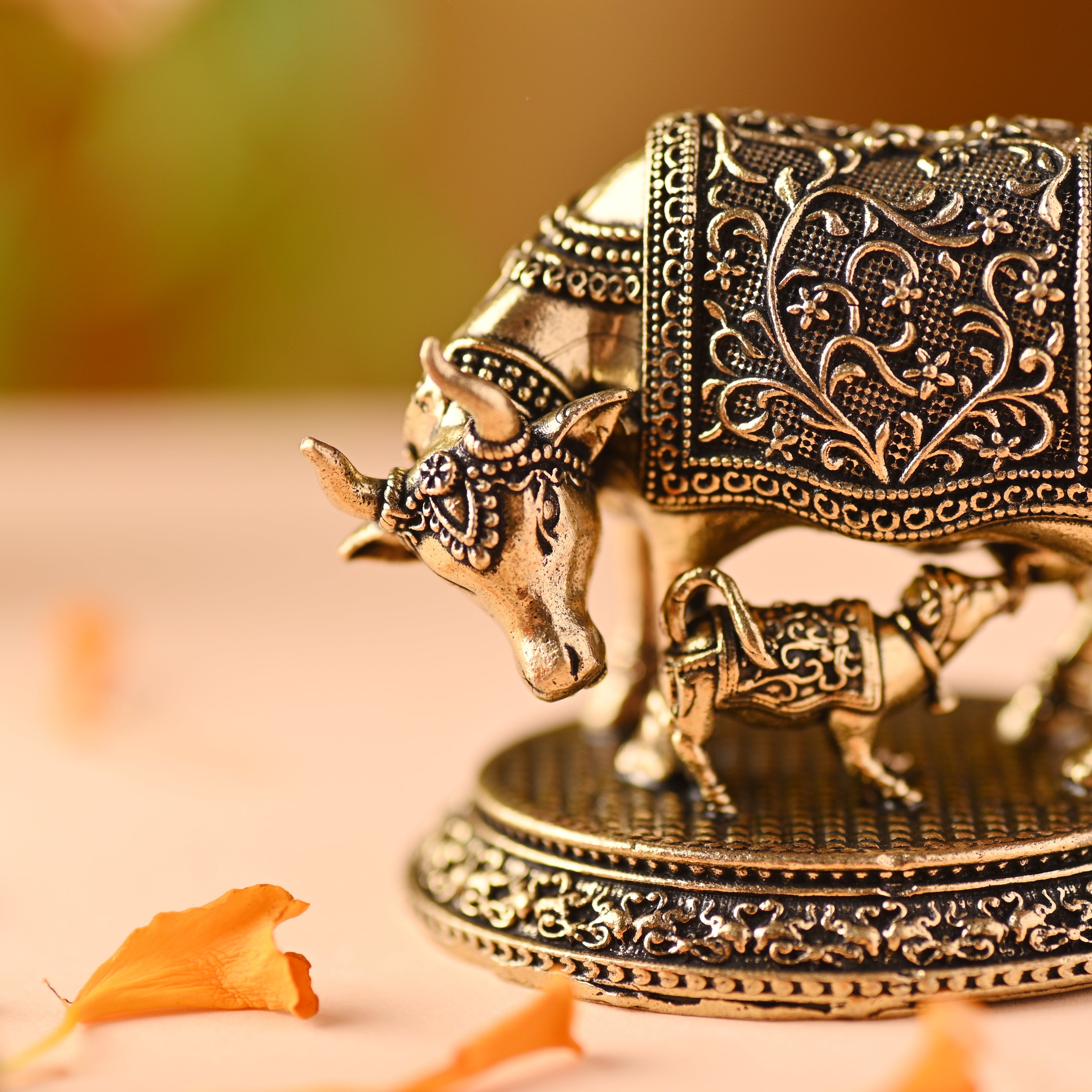 Brass Silver Plated Kamdhenu Cow With Calf Lightweight Idol (2 Inch) Vedansh Craft