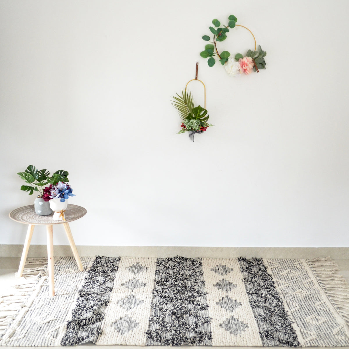 BOHO Arna Hand Woven Rug - White & Dark Grey Nestasia