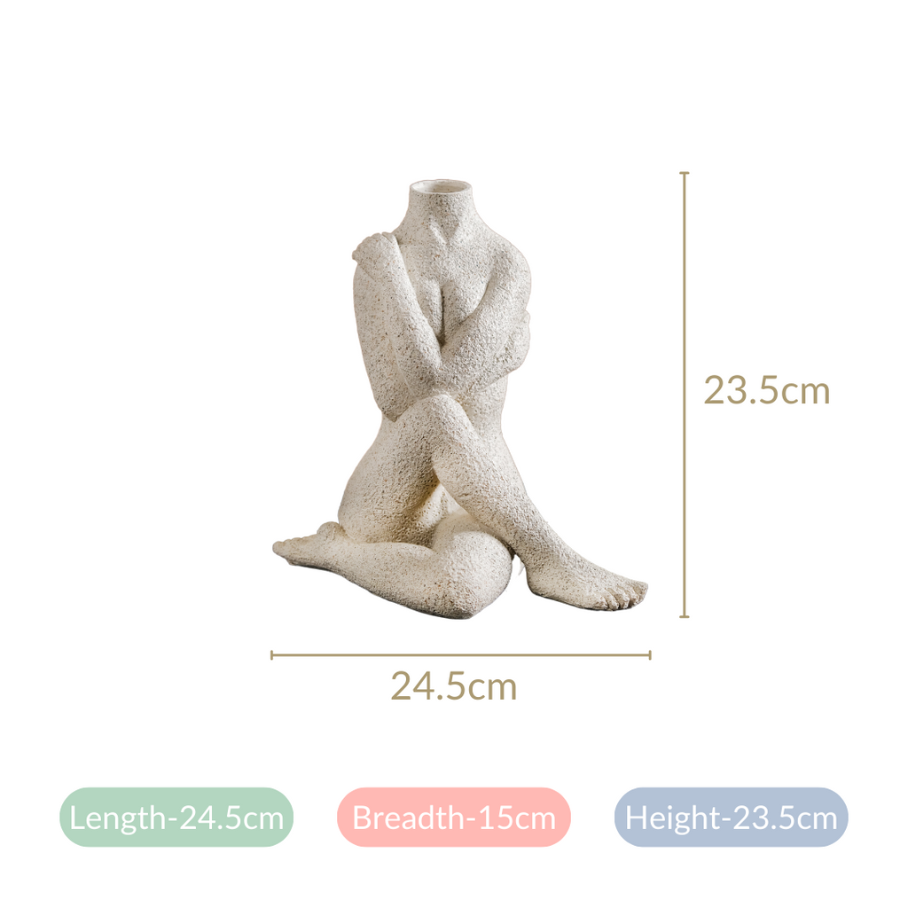 Embrace Vase Showpiece Nestasia