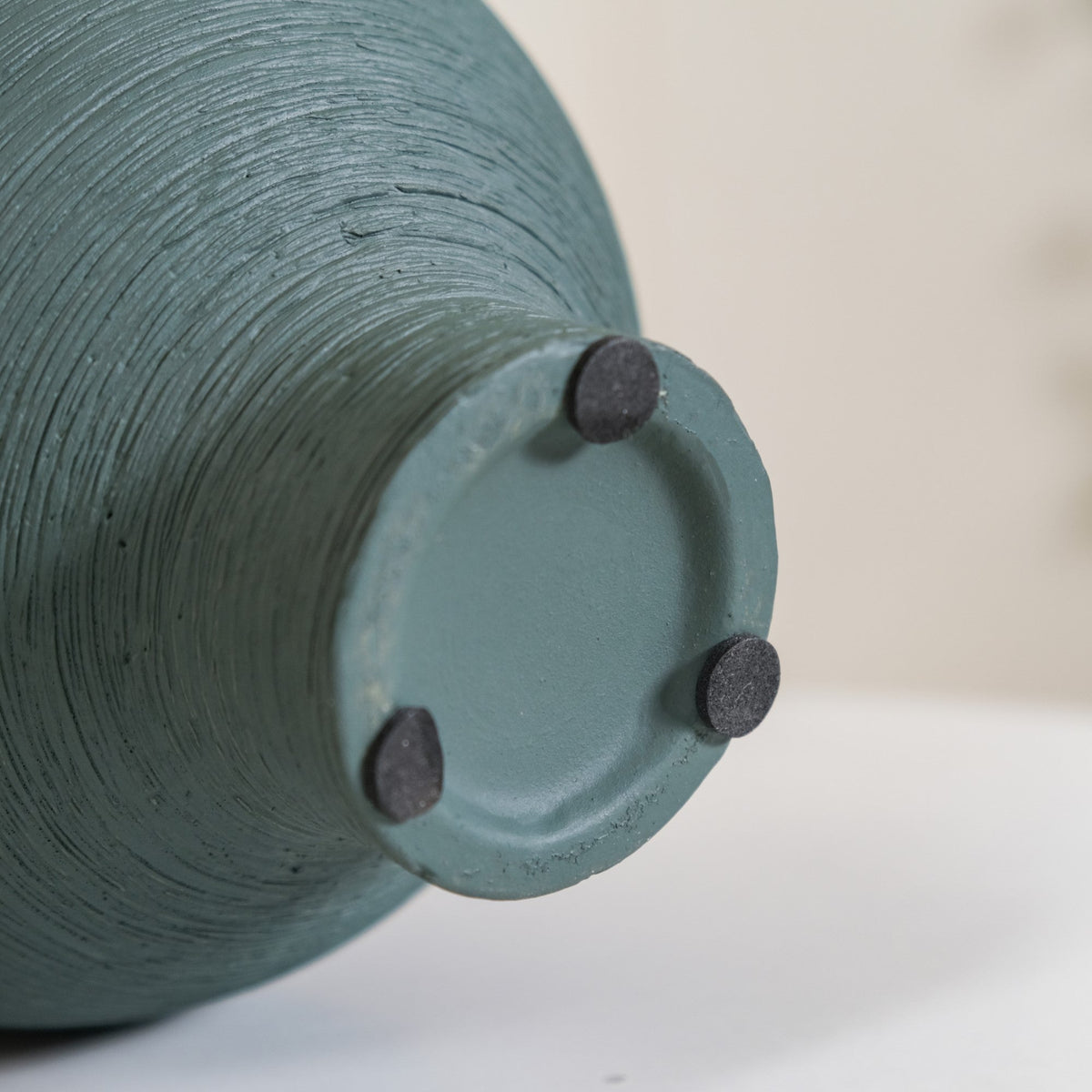 Ceramic Elegance Handcrafted Vase Nestasia