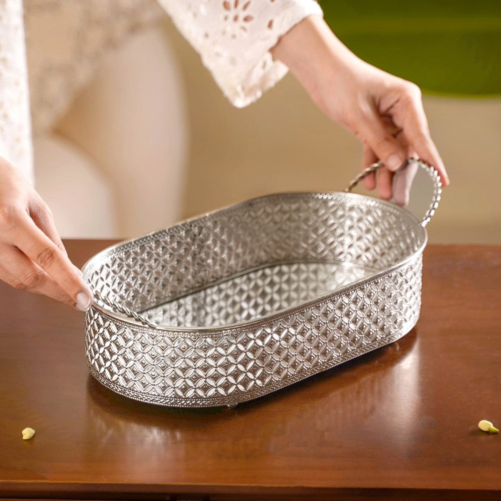 Festive Oval Tray Silver Large Nestasia