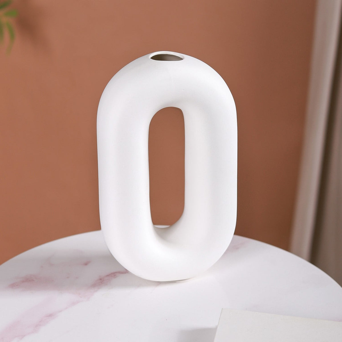 Donut Oval Ceramic Vase White Nestasia