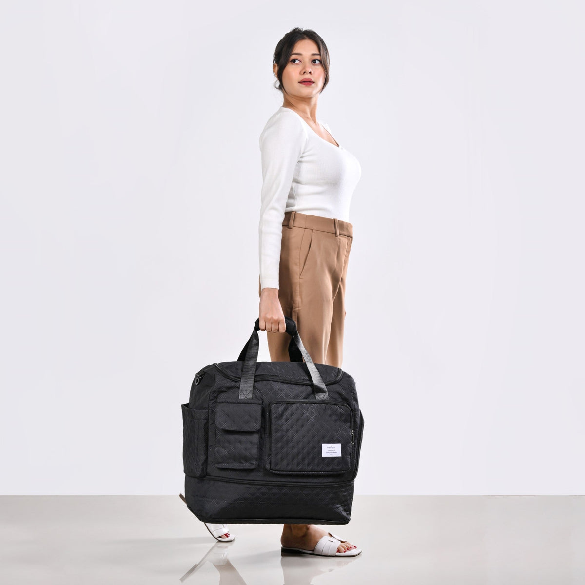 Dova Extendable Bag For Travel Black Nestasia