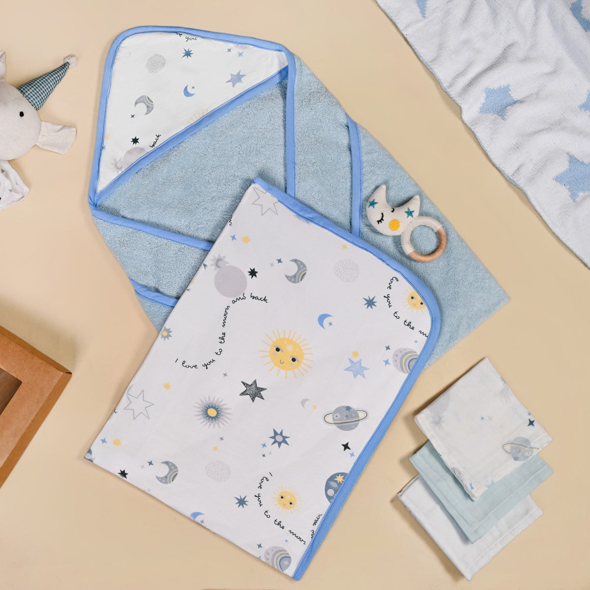 Dreamy Baby Gift Hamper With Swaddle Towel Napkin Rattle Set Of 6 Nestasia