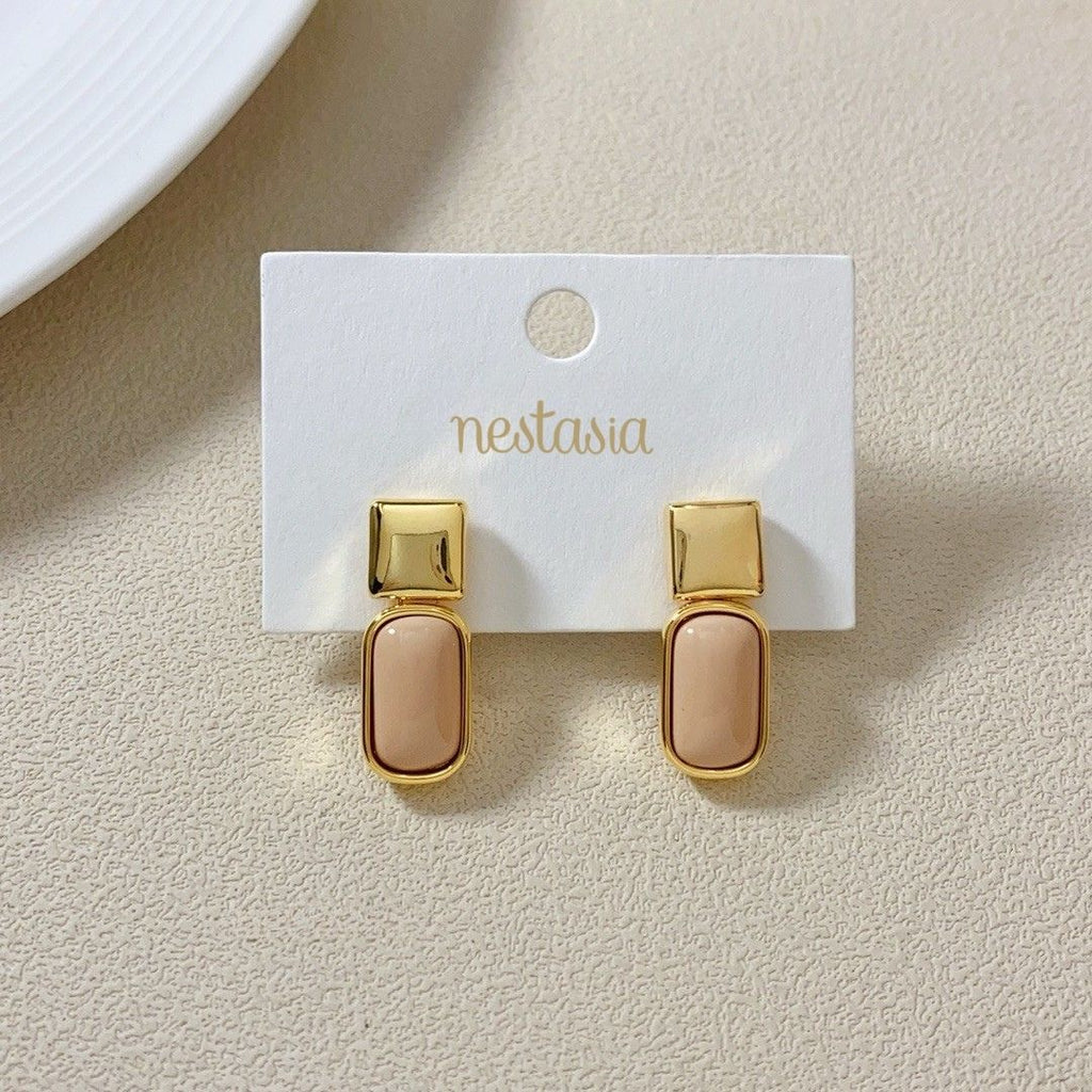 Soft Beige And Gold Earrings Nestasia