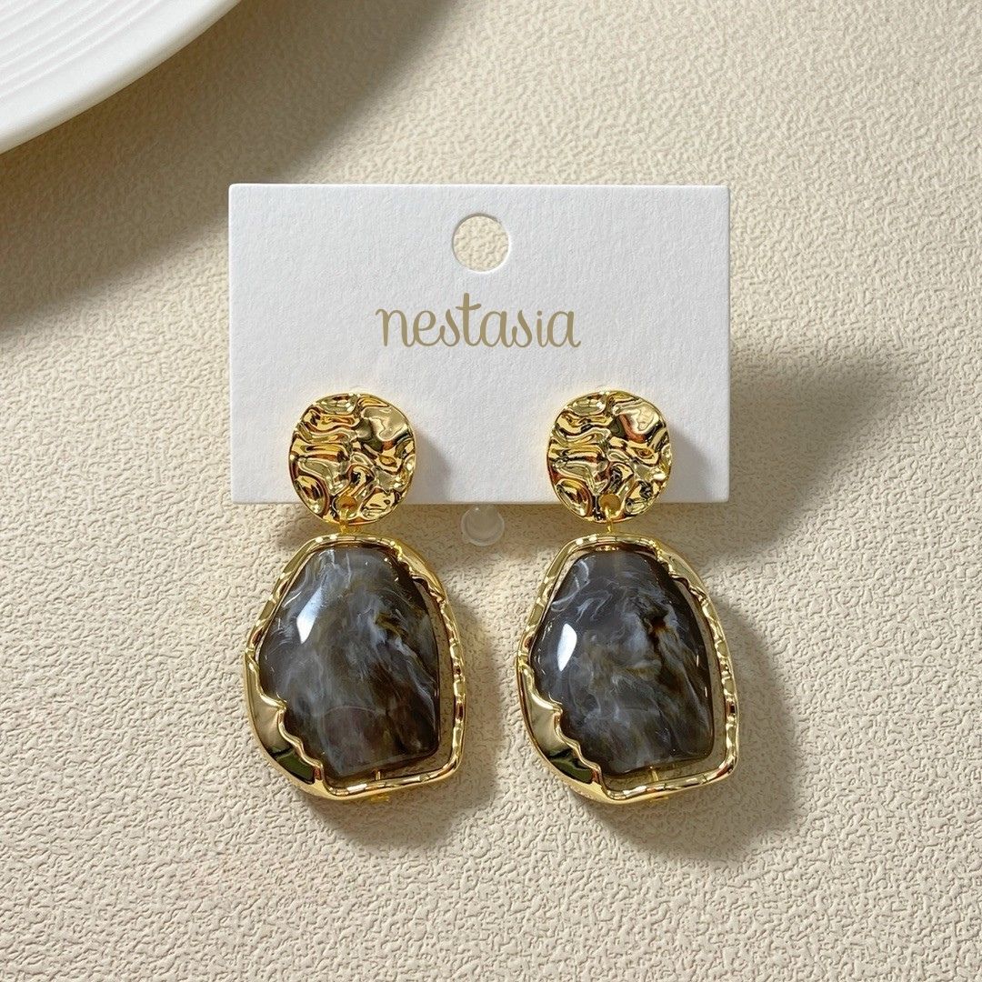Marble Veil Dangle Earrings Grey Nestasia