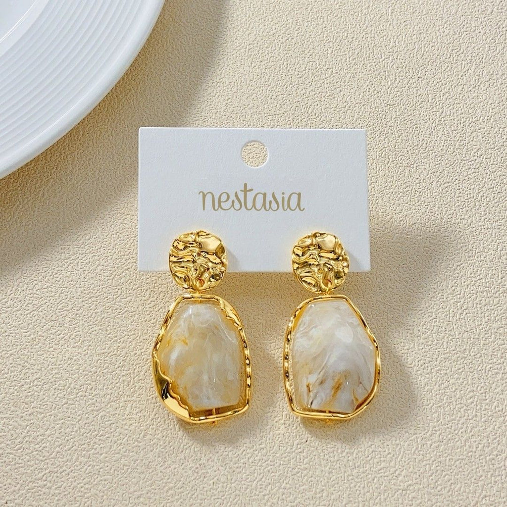 Marble Veil Dangle Earrings White Nestasia