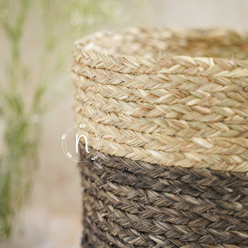 Eco-Friendly Planter Baskets Brown Set of 2 Nestasia