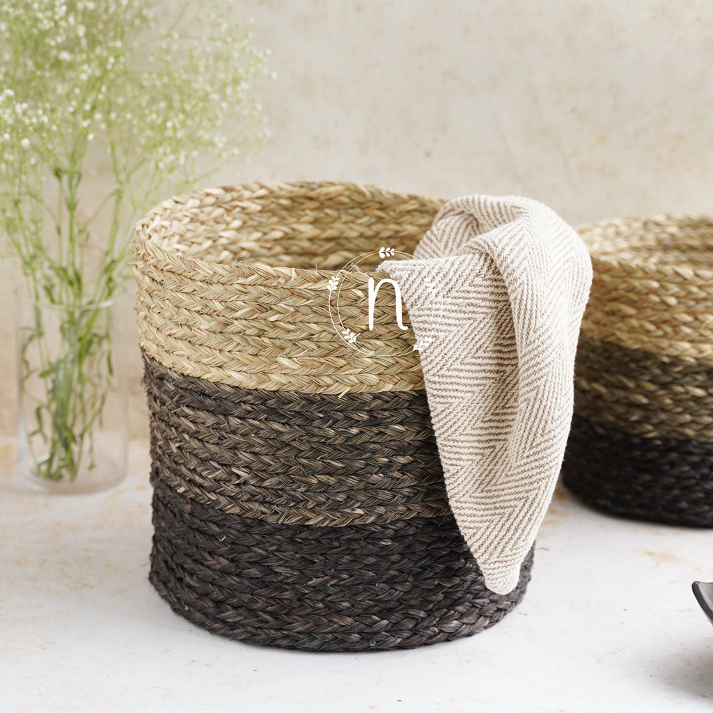 Eco-Friendly Planter Baskets Brown Set of 2 Nestasia