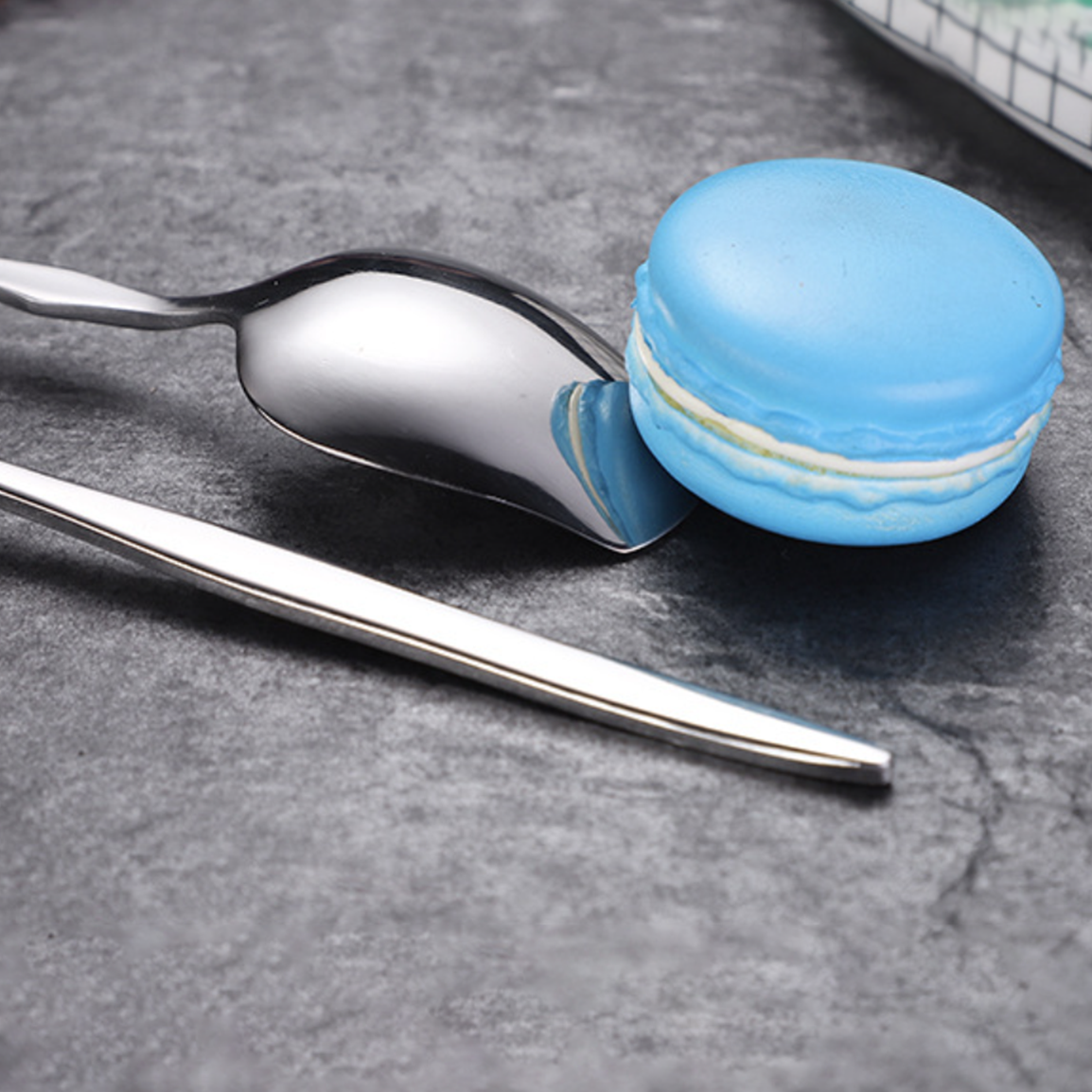 Rose Cutlery Nestasia