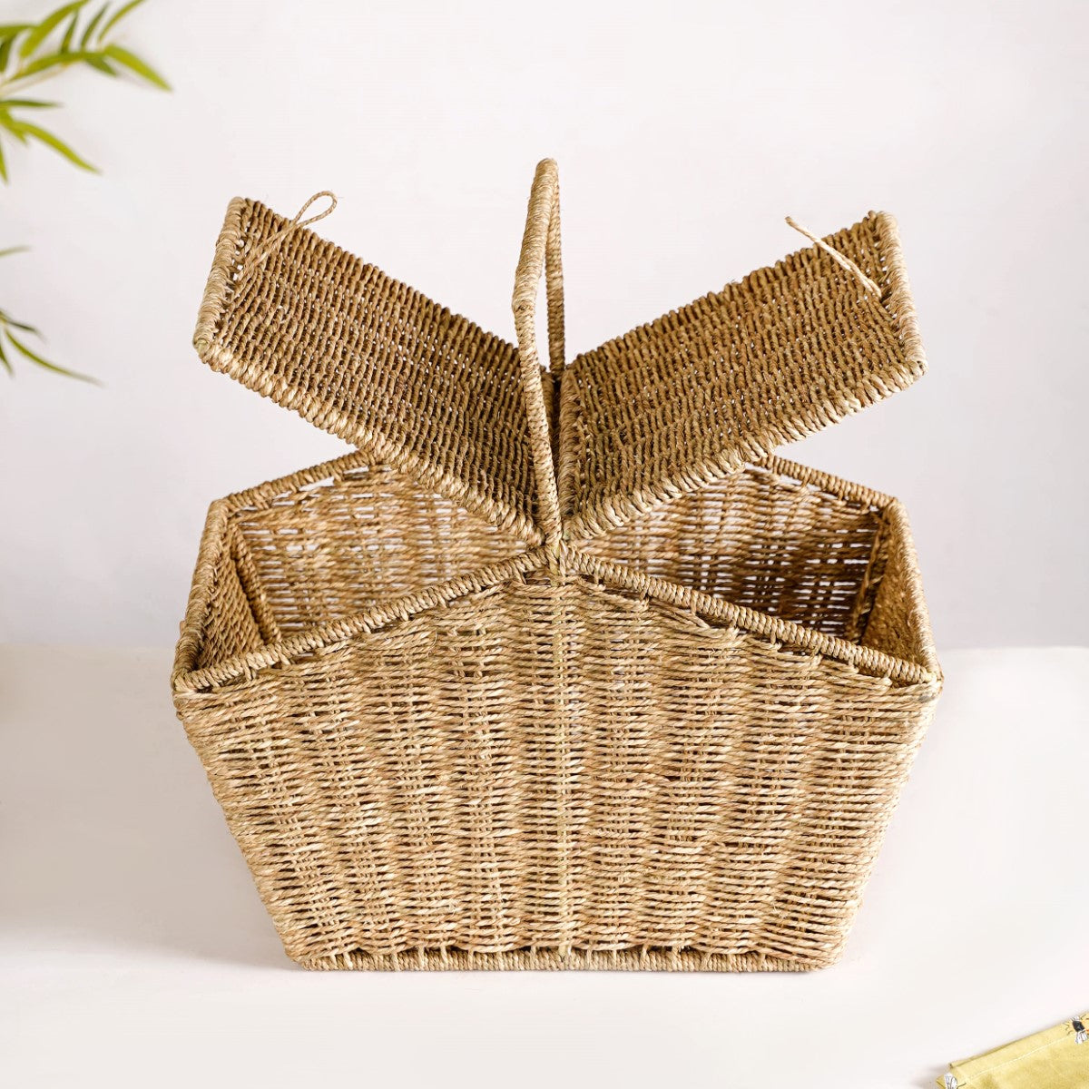 Farmhouse Eco Friendly Picnic Basket Nestasia