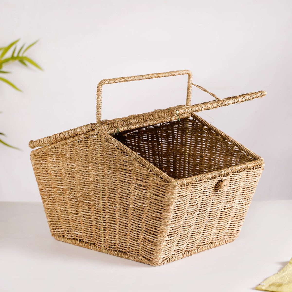 Farmhouse Eco Friendly Picnic Basket Nestasia